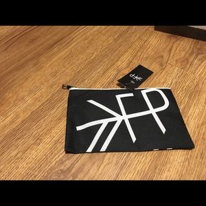 Freshly Picked Zipper pouch